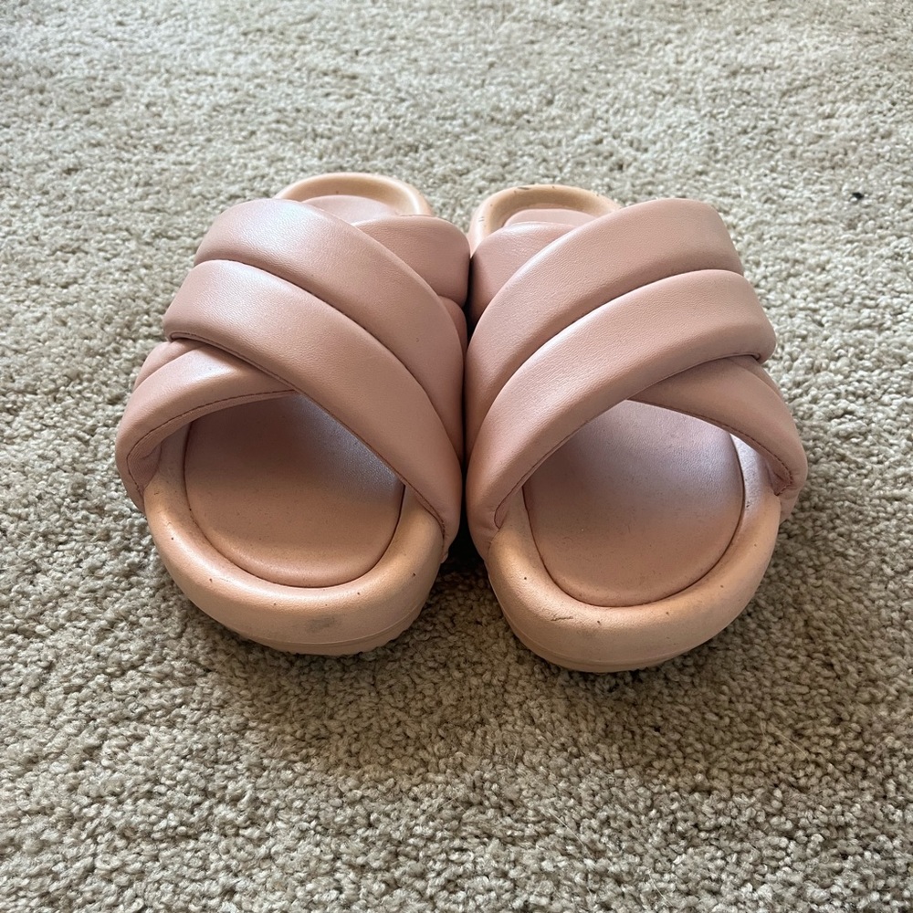No Boundaries cloud slippers, pink, sz 7